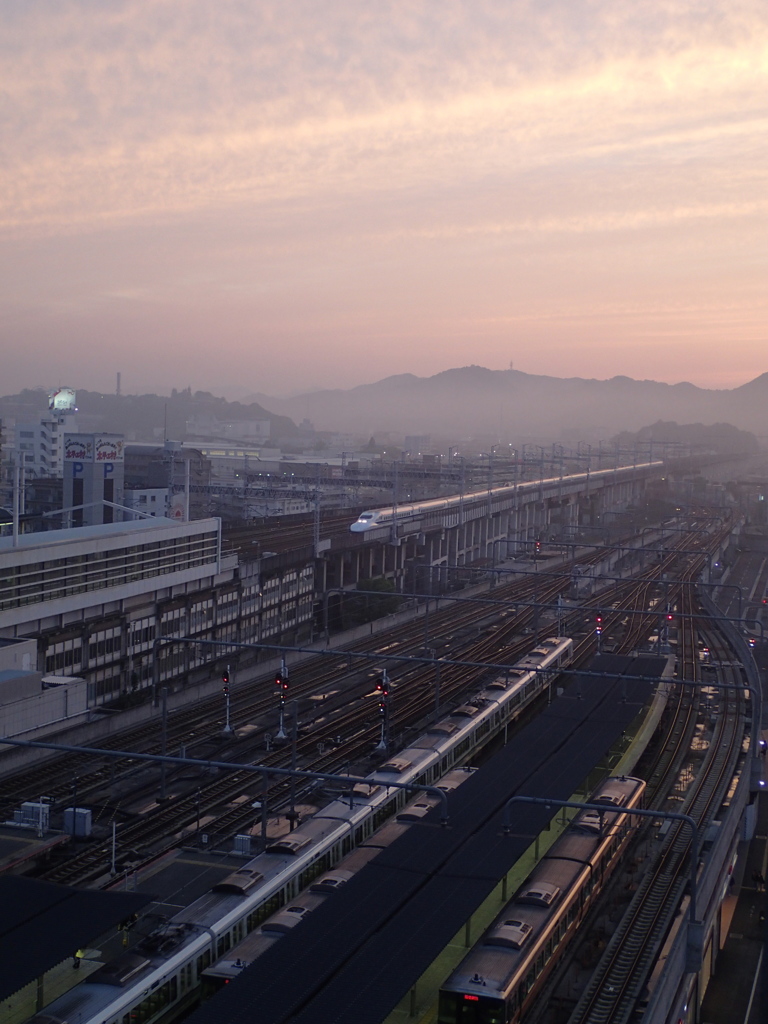 夕暮れの姫路駅