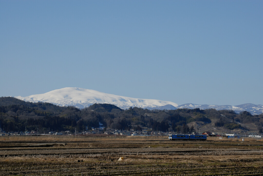 月山に抱かれて