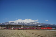 鳥海山とレッドサンダー