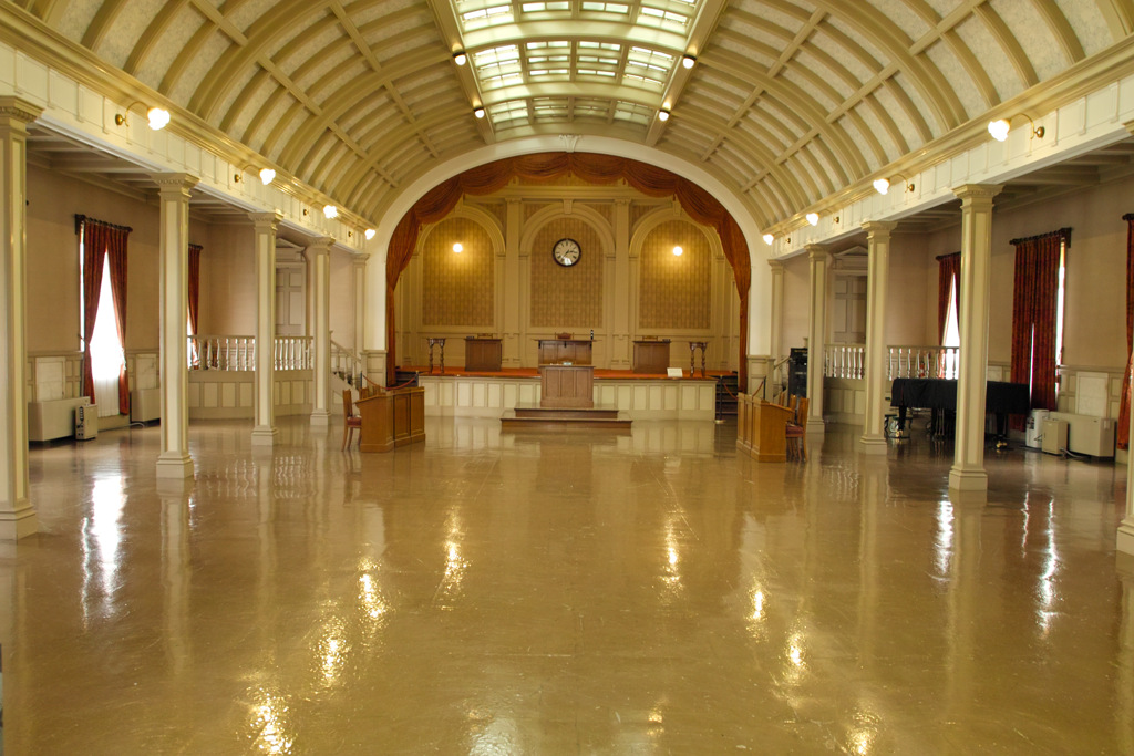 議場ホール