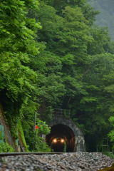 梅雨トンネル