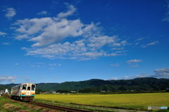 四季の郷駅発車