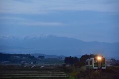 冠雪の飯豊山