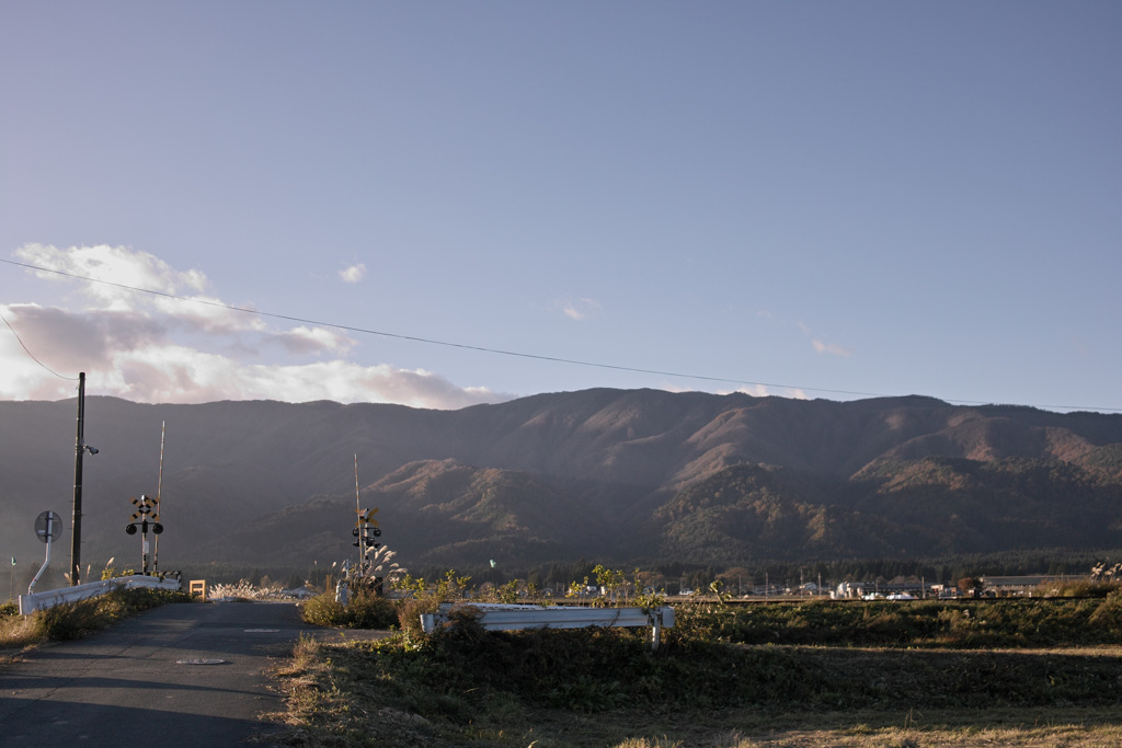 踏切のある風景