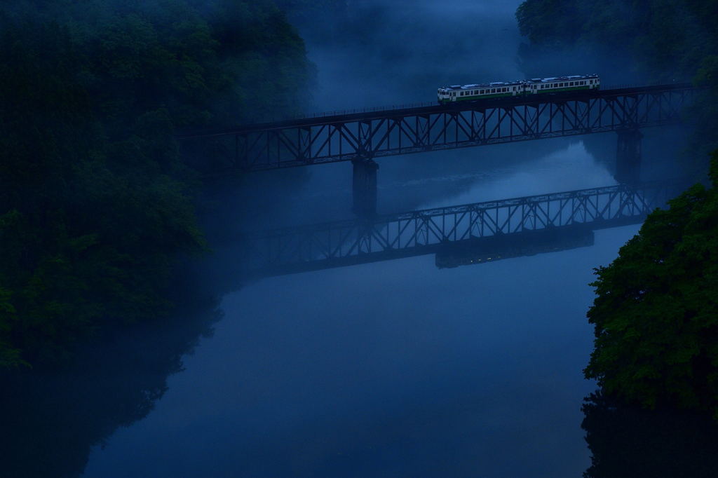 霧の川