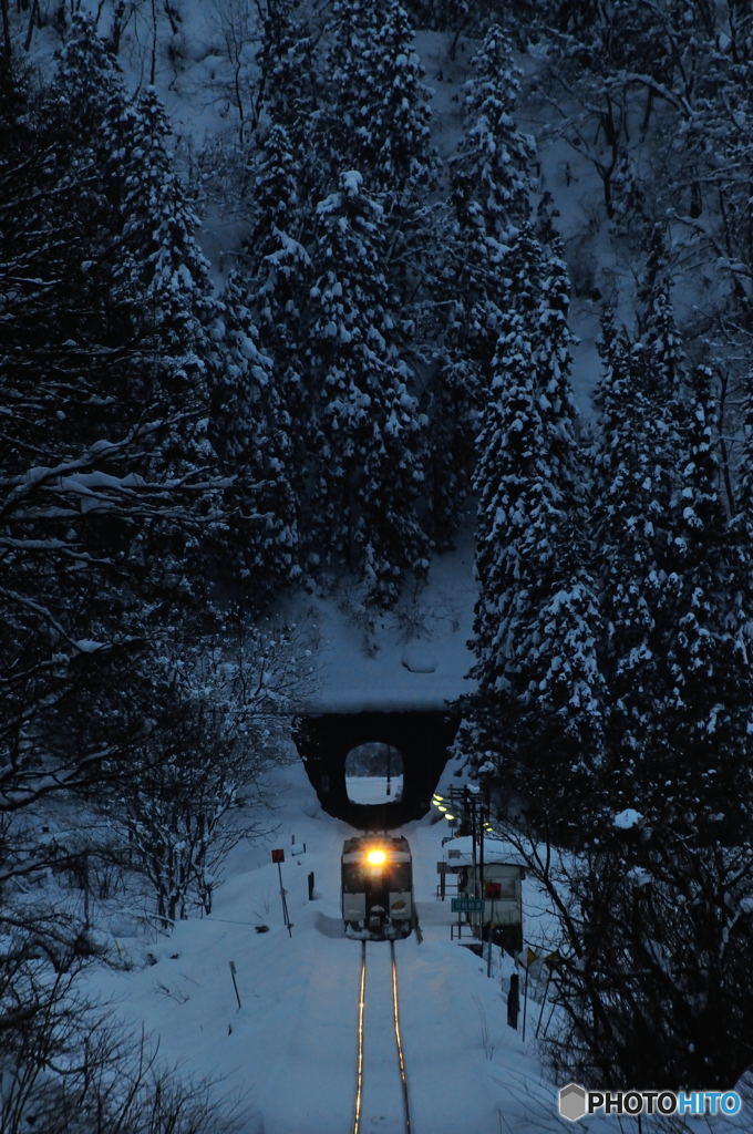 静かな雪景色　羽前前波