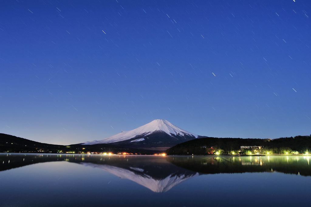 山中湖より星の朝