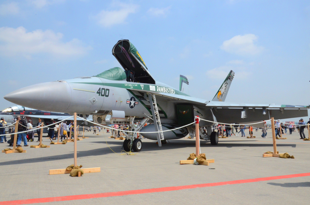VFA-195