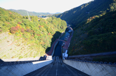 ダムの上から