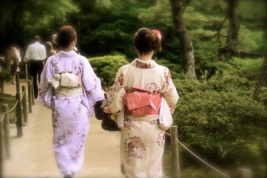 着物色の秋