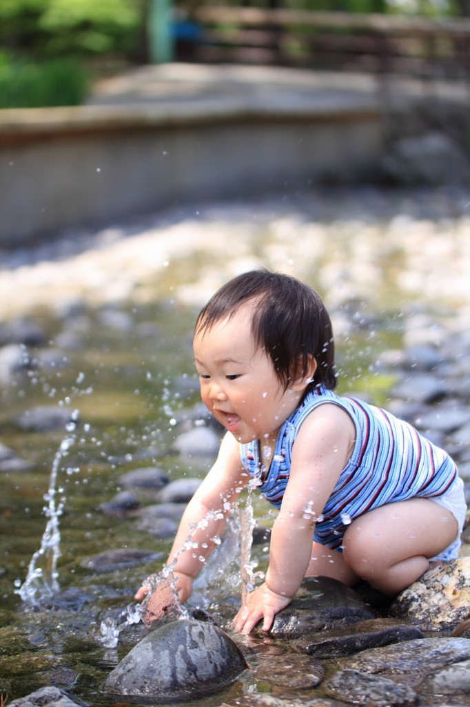 初めての水遊び