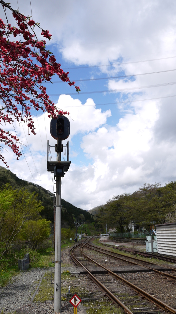 線路の向こう
