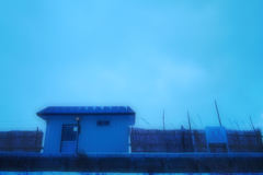 無人の駅