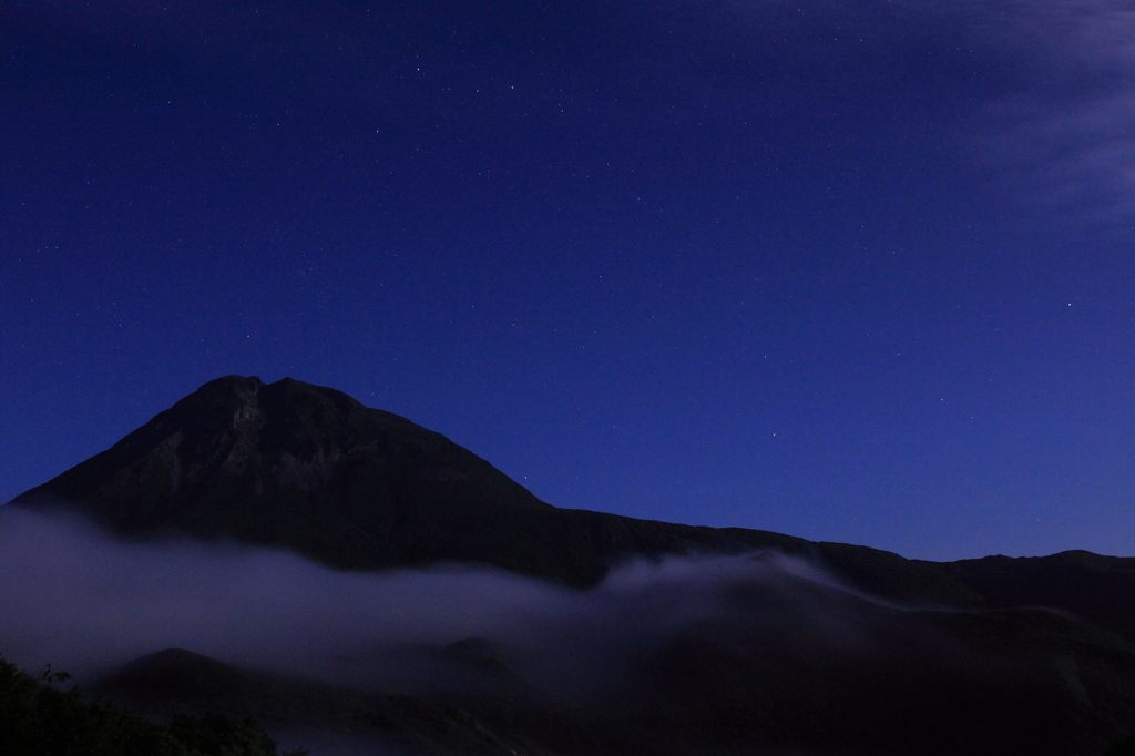 羅臼岳の夜