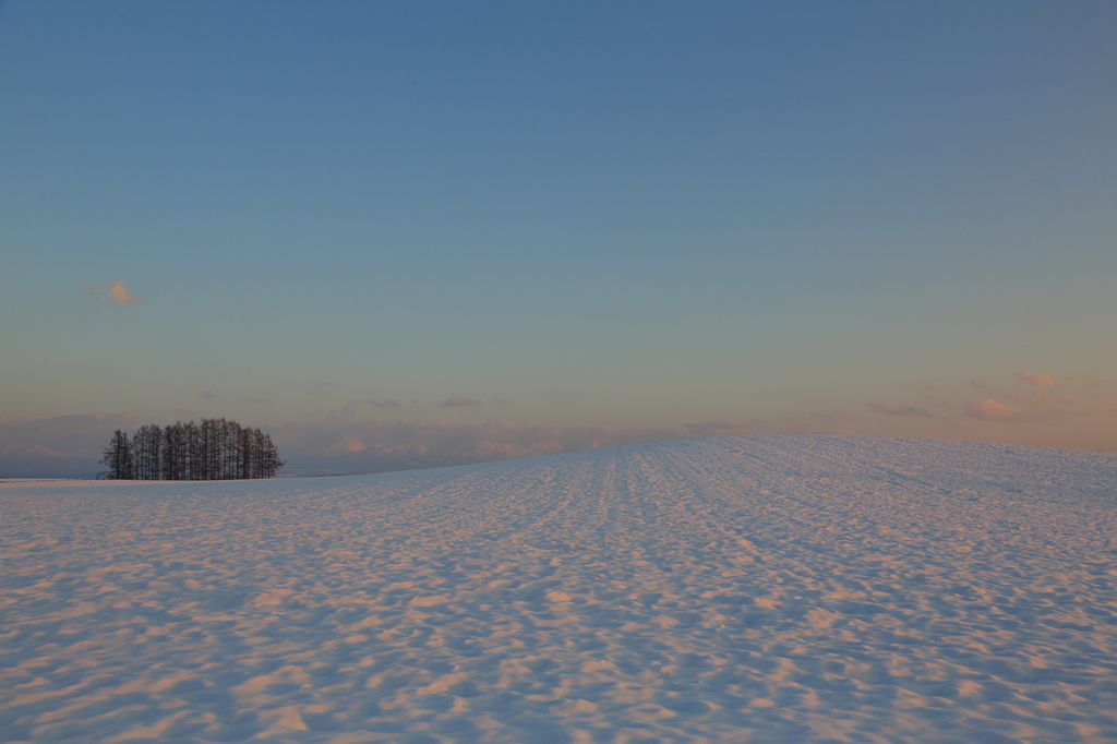雪のある夕景