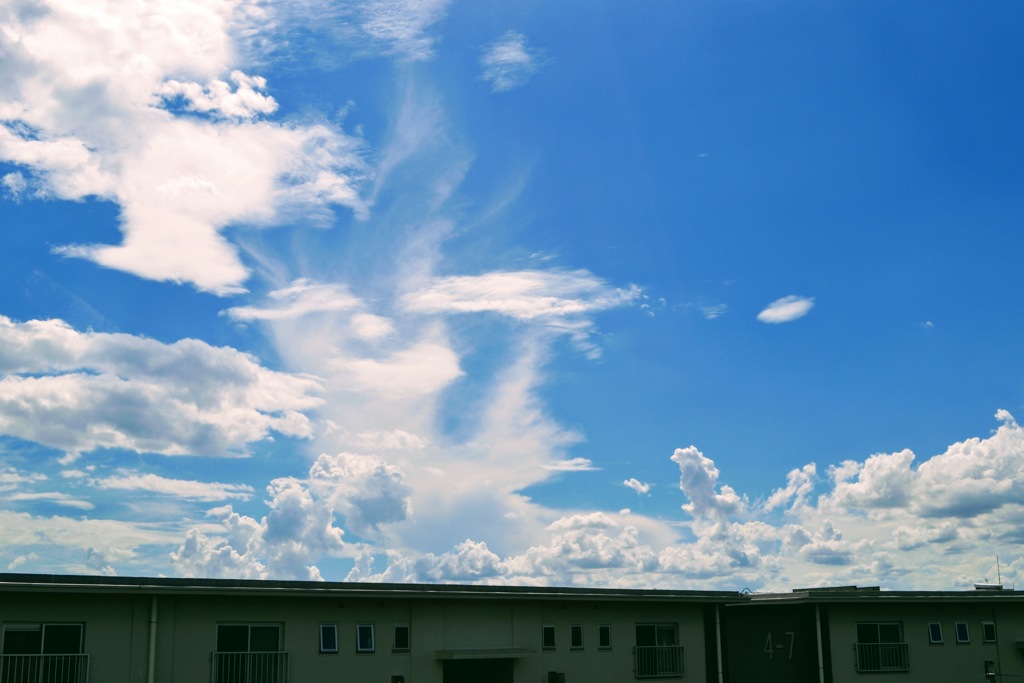 足立区方面の空を見ながら