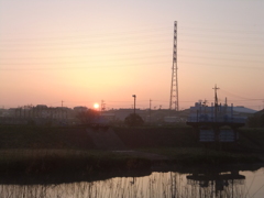 綾瀬川の夜明け