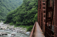 鉄橋渡り