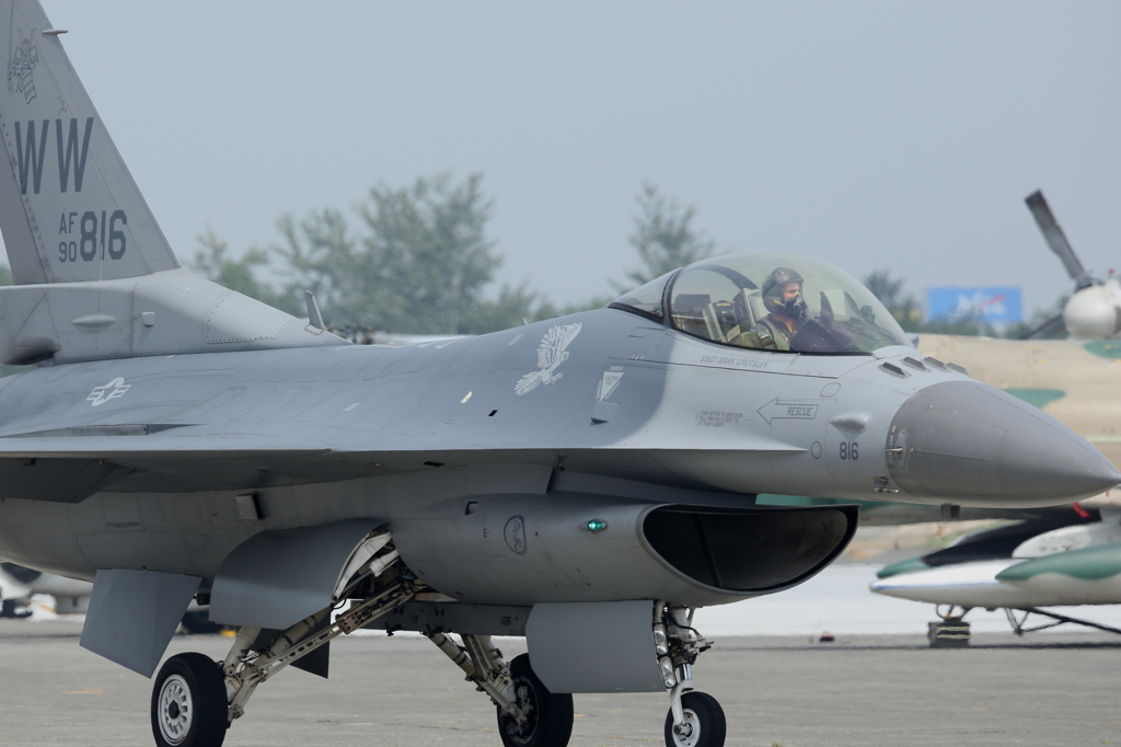 PACAF F-16 DEMOTEAM　2　 (2014千歳基地航空祭）
