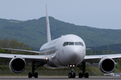 JAL B767　堂々入場