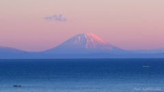 夜明けの蝦夷富士