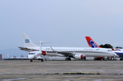 Embraer ERJ-190 & Gulfstream G280