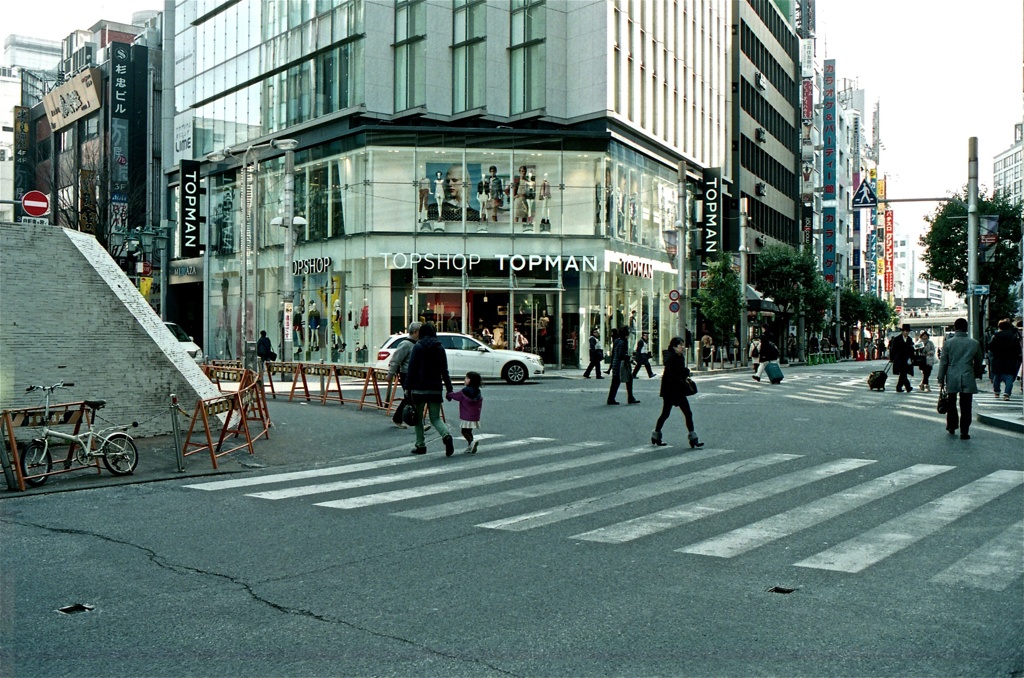 新宿(car free)