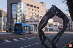 トラムが通る街角