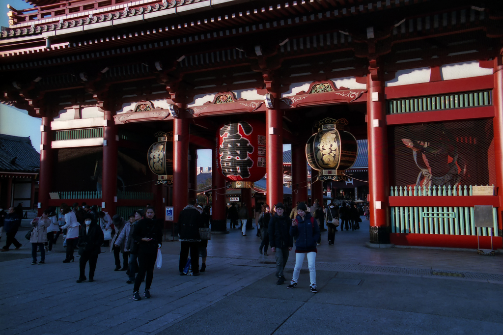 宝蔵門