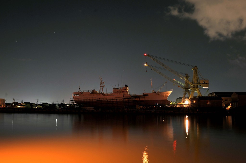 Night shipyard