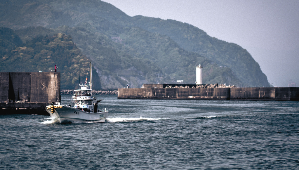 心勇帰港