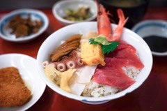 海鮮丼　アジフライ付