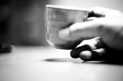 Cupを持つ手