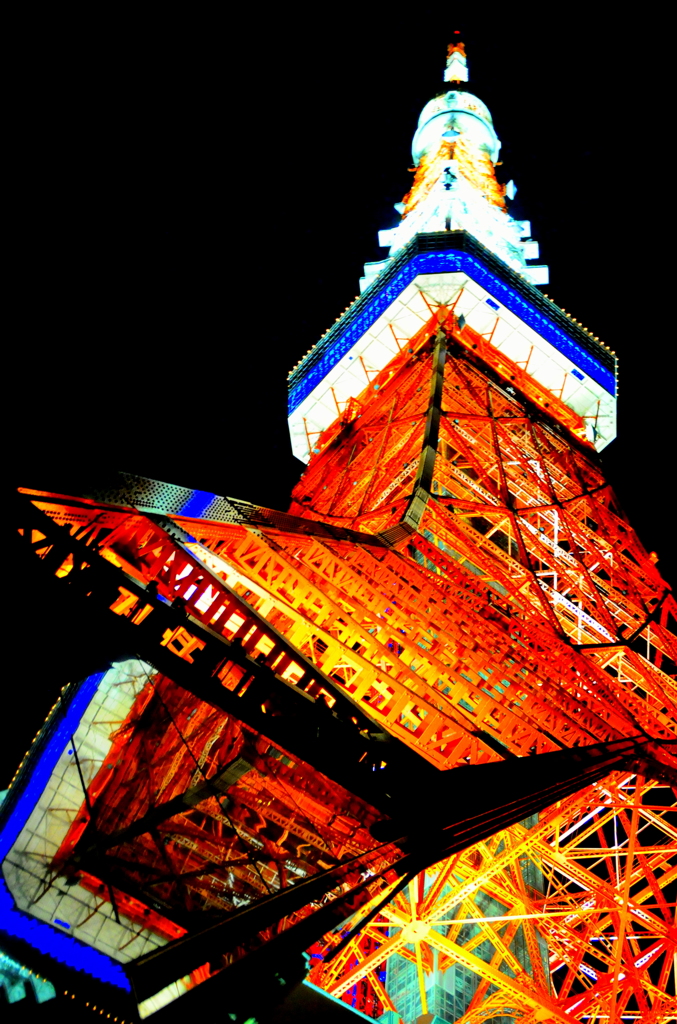 トリコロールな東京タワー