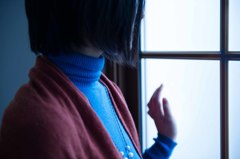 窓辺で