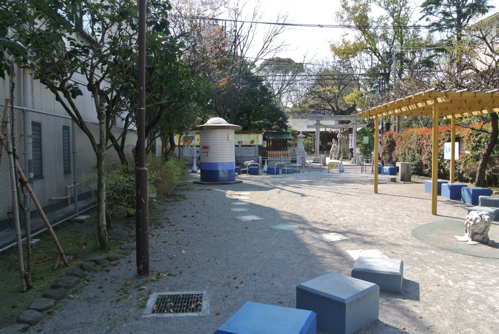 ツッコミじいさんの公園