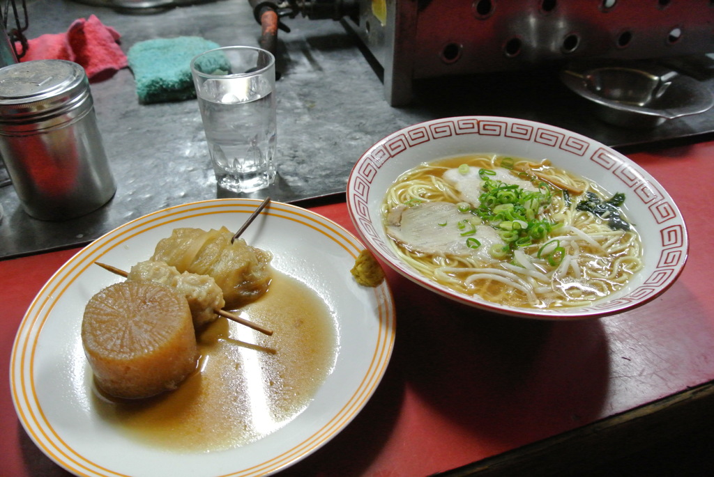 呉の赤ちょうちん通り