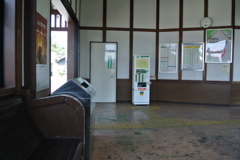 岩舟駅のベンチから