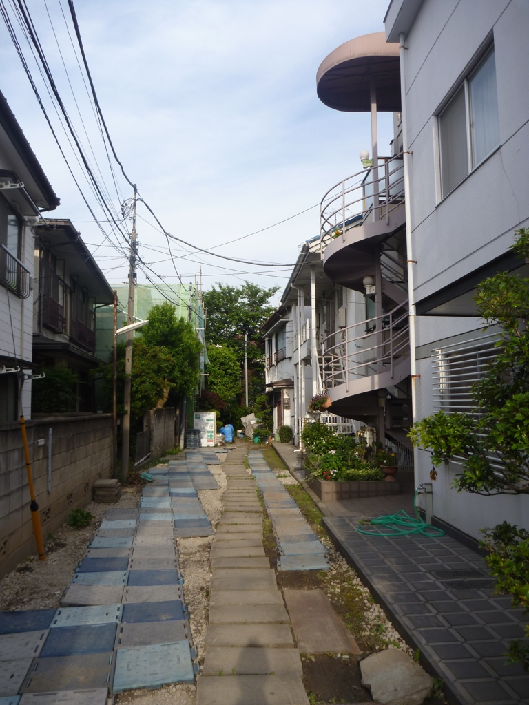 紺先輩のアパート