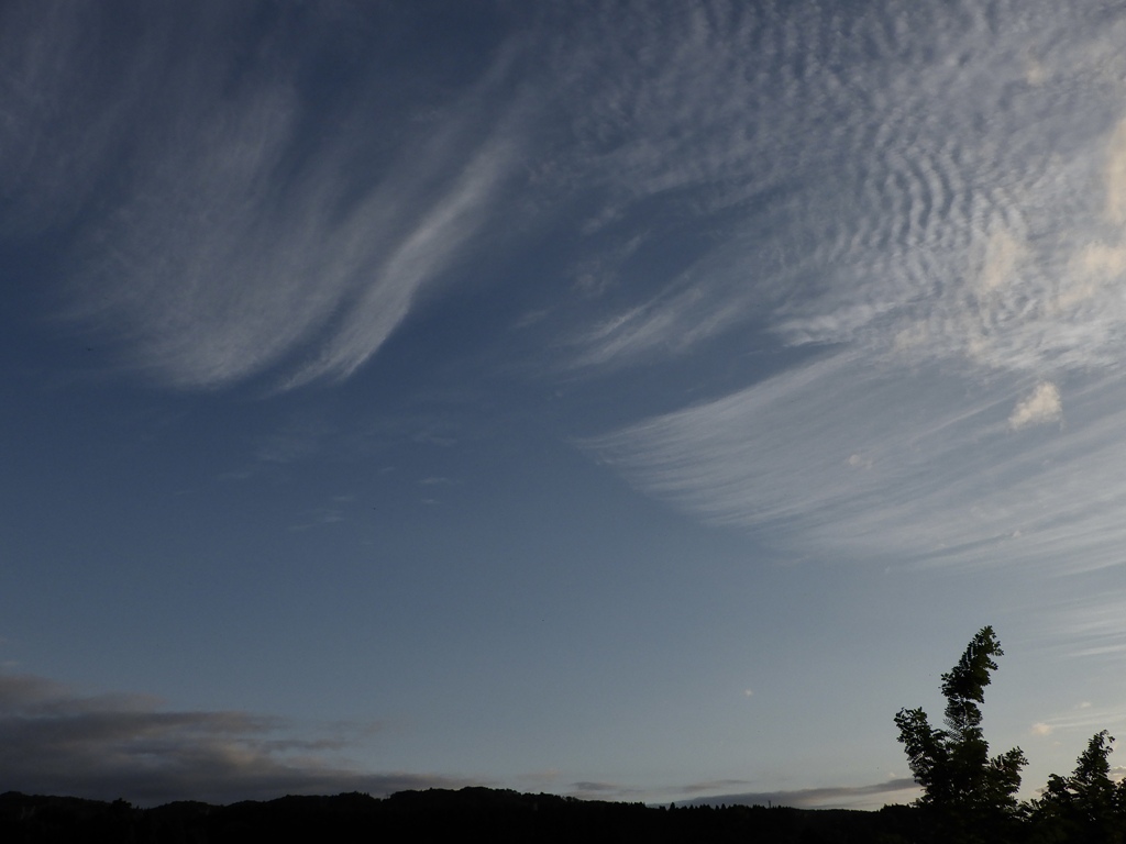 すじ雲いわし雲