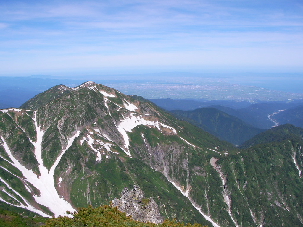 大日連山越しの富山平野