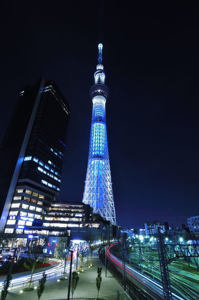 スカイツリーのふもと(冷)