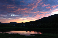 夕暮れの涼しさと... 夕焼け雲...