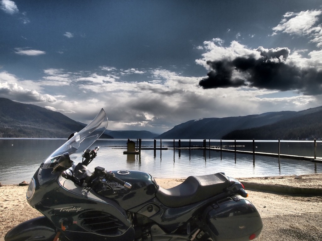 トライアンフ・トロフィー 900