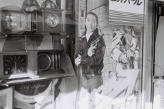レトロなショーウインドウ