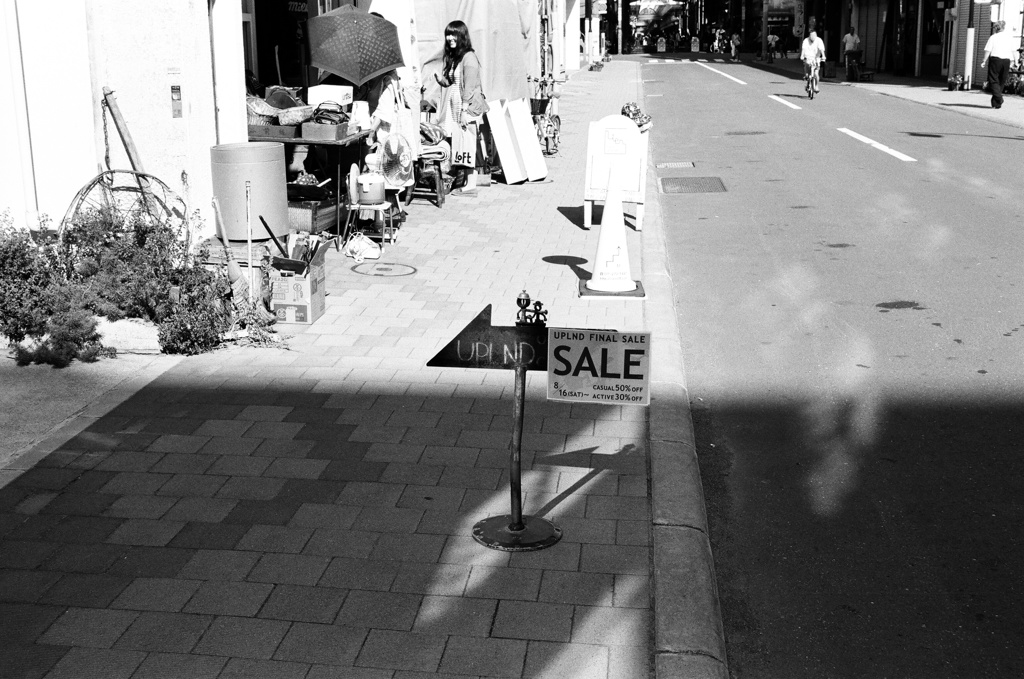 SALE