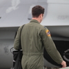 Ｆ１６パイロット