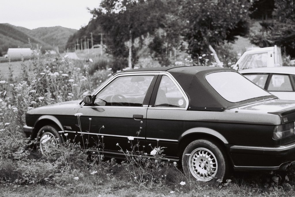 古い車