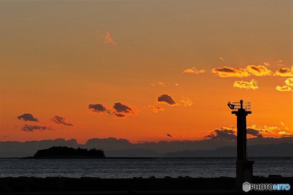 埠頭の夕暮れ