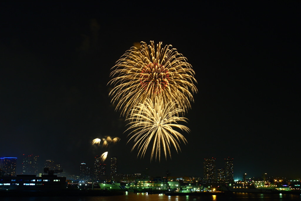 横浜開港祭　花火１４